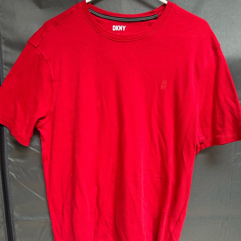 DKNY Men's Bold Red Short Sleeve Tee